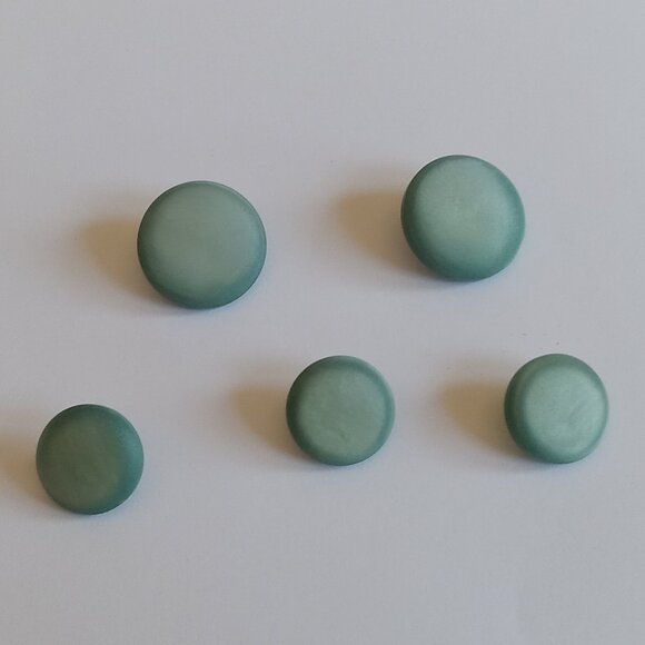 5 Vintage Buttons Retro Shabby Chic Collectible - Picture 5 of 6